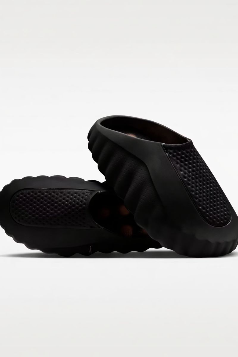 MND-001 Low Trainers