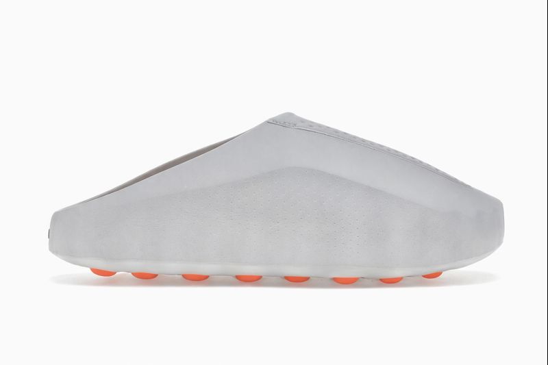 MND-001 Low Trainers - Image 5